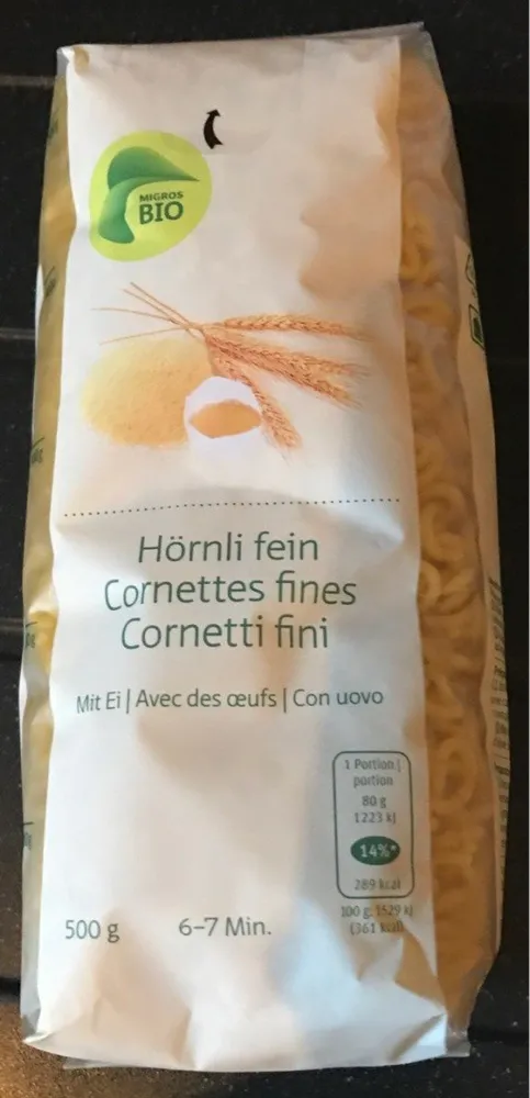 Cornettes Fines avec des Œufs