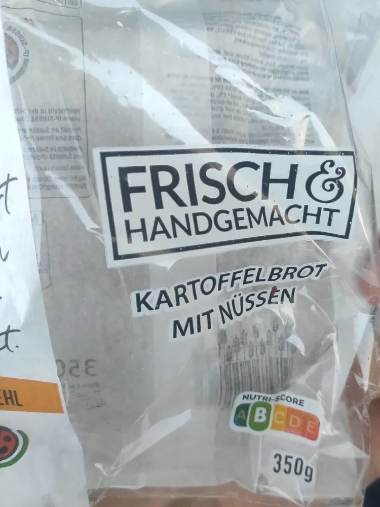 Kartoffelbrot mit nüssen