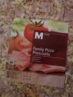 Family pizza prosciutto