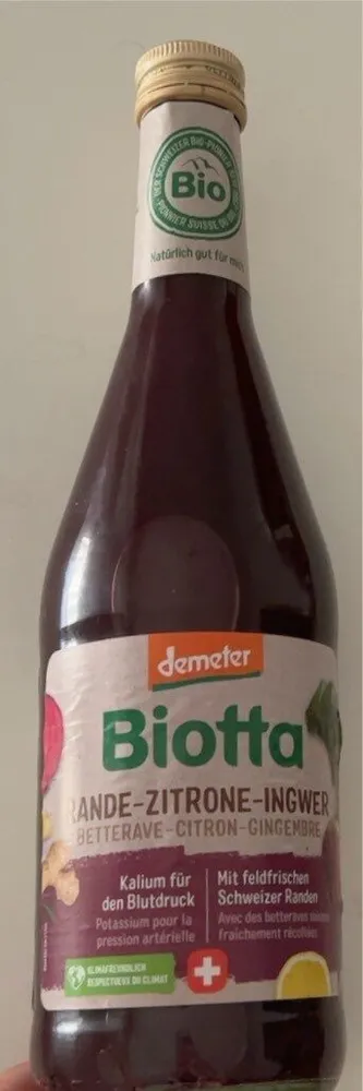 Gemüse- und Fruchtsaftmischung