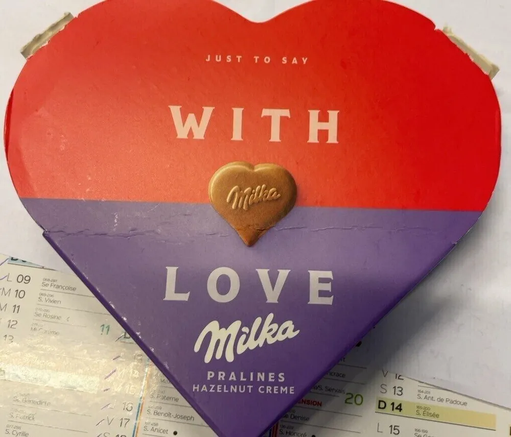 Milka Pralines Hazelnut Creme