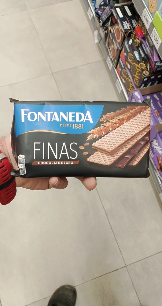 Finas chocolate negro barquillos