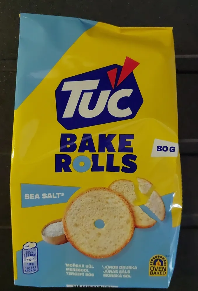 Baked rolls salt