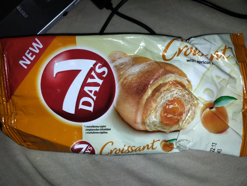 Apricot Croissant