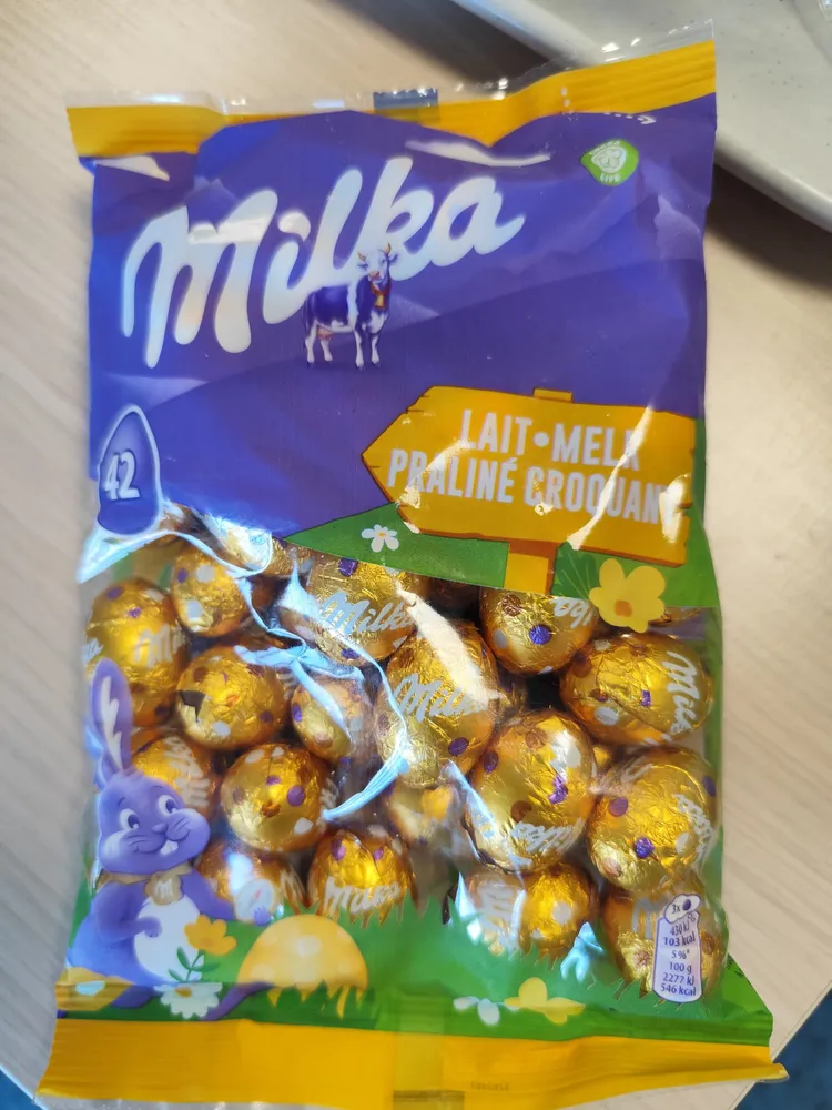 LAIT MELK PRALINÉ CROQUANT