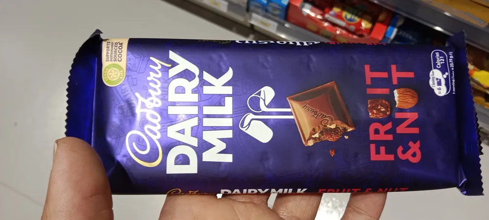 Dairy milk fruit & nut