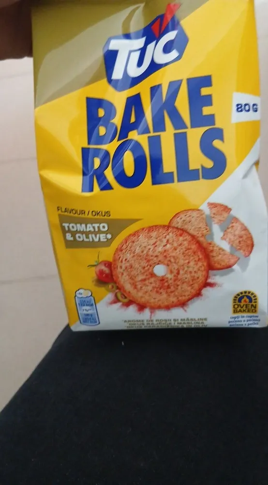 Bake Rolls Tomato And Olive