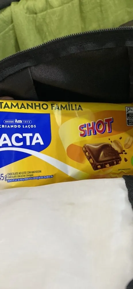 Chocolate ao Leite com Amendoim