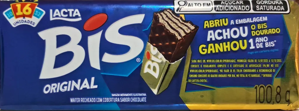 Wafer recheado com cobertura sabor chocolate