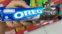 Oreo Dark and White Chocolate Flavoured Cream Sandwich Cookies