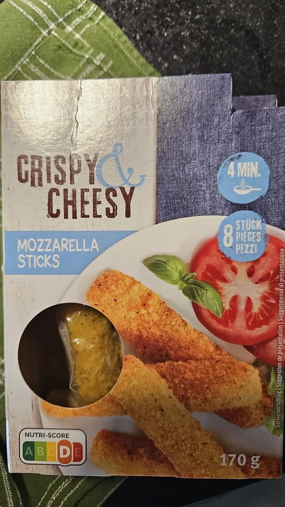 Mozzarella Sticks Crispy & Cheesy