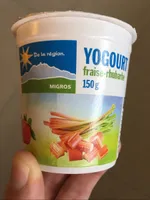 Yogurt fraise-rhubarbe
