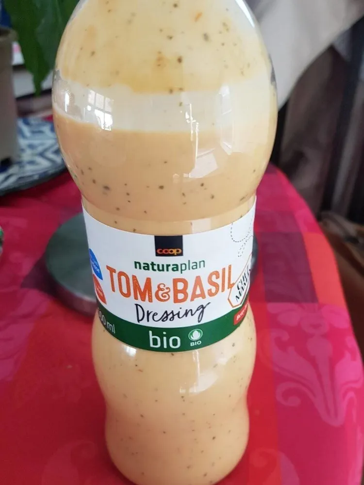 Tom & Basil