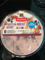 Protein muesli berry