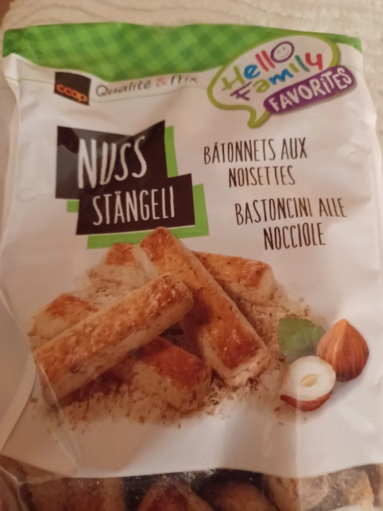 NUSS strängeli  = bâtonnets aux noisettes