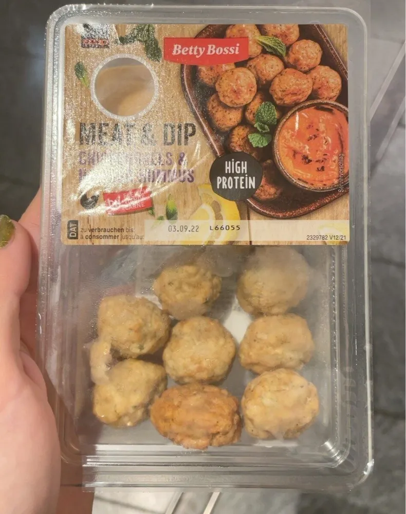 Meat and Dip Chicken Ball Harissa