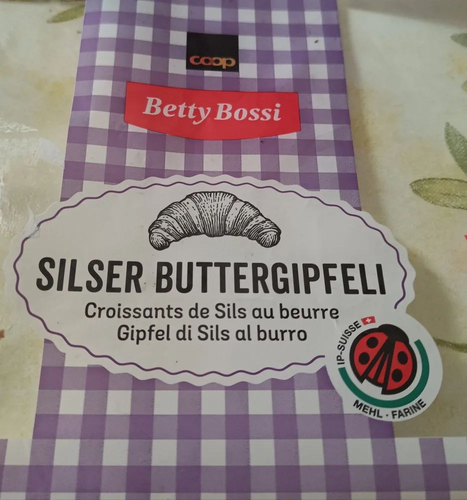 Silser buttergipfeli Croissant de Sils au beurre