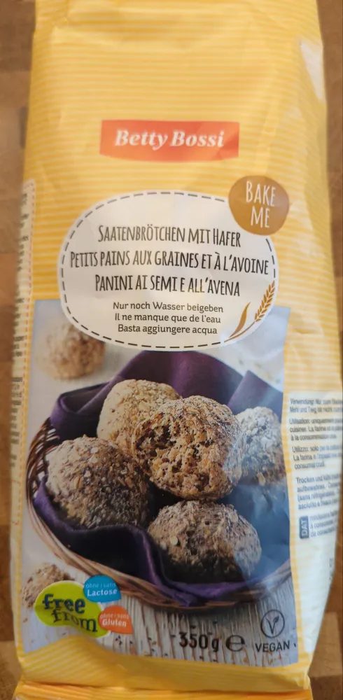 Saatenbrötchen mit Hafer