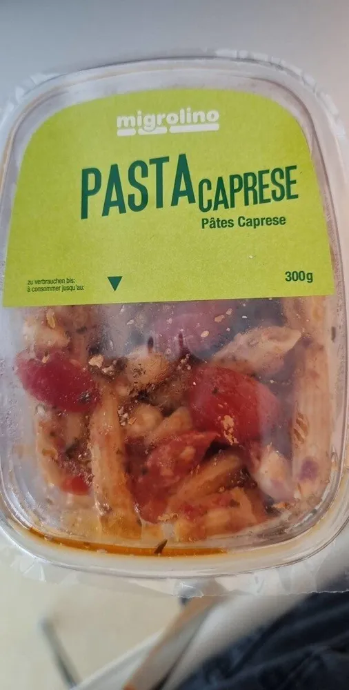 Pasta caprese