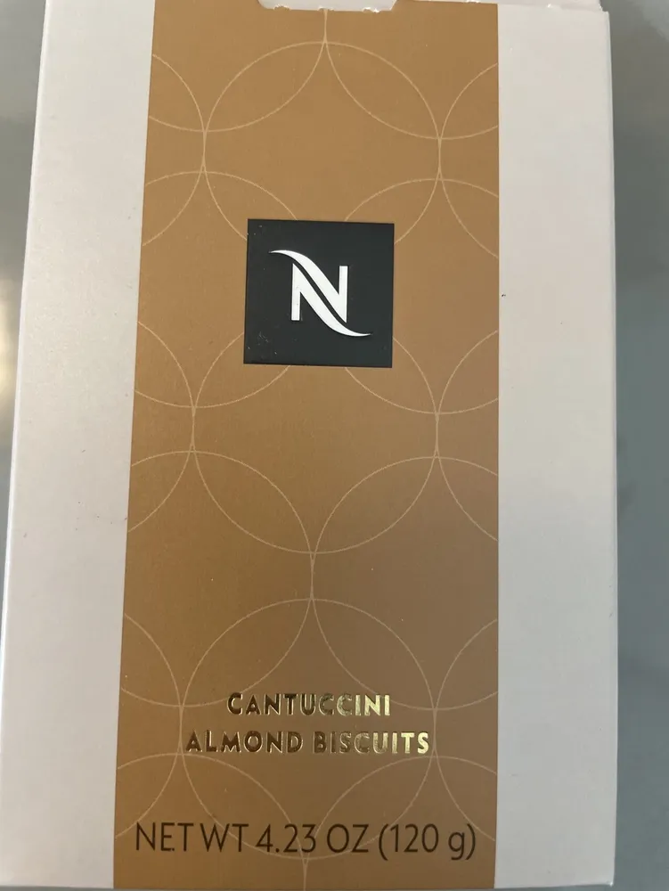 Cantuccini almond biscuits