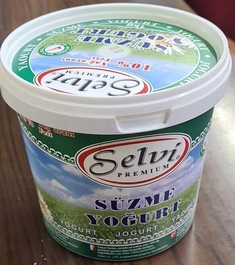 Suzme yogurt