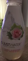 Eau rafraichissante avec du jus de raisin et arome naturel