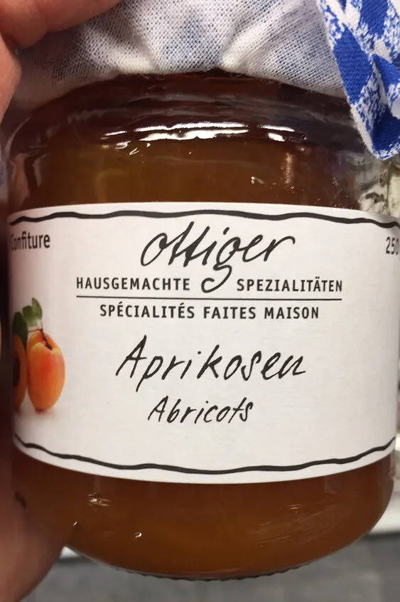 SPÉCIALITÉS FAITES MAISON Abricots