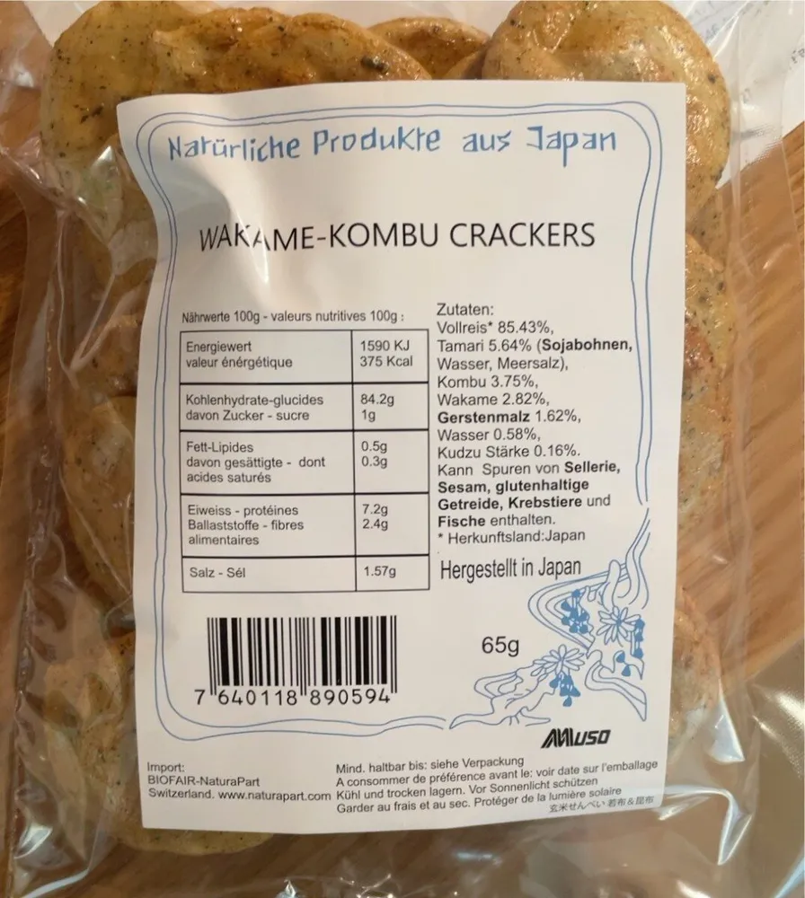 Wakame kombu crackers