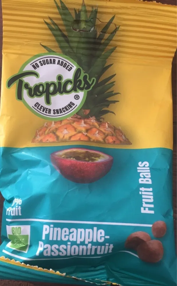 Tropicks Pineapple- passionfruit balls