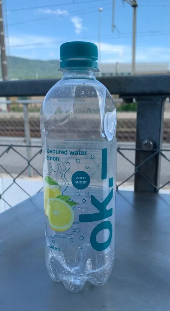 Eau citronnée