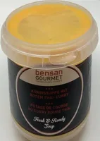 Potage de courge au curry rouge thaï