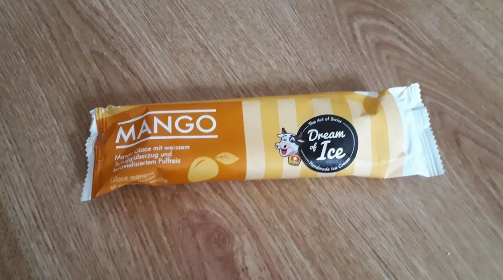 Glace mangue et son chocolat blanc au riz soufflé