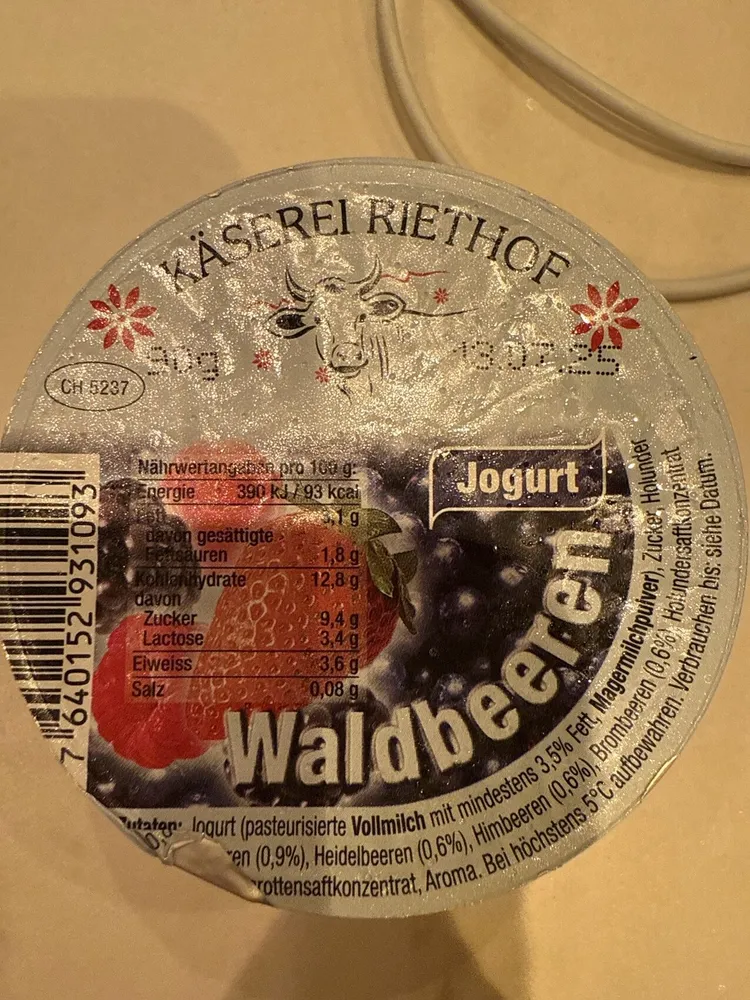 Johurt Waldbeeren