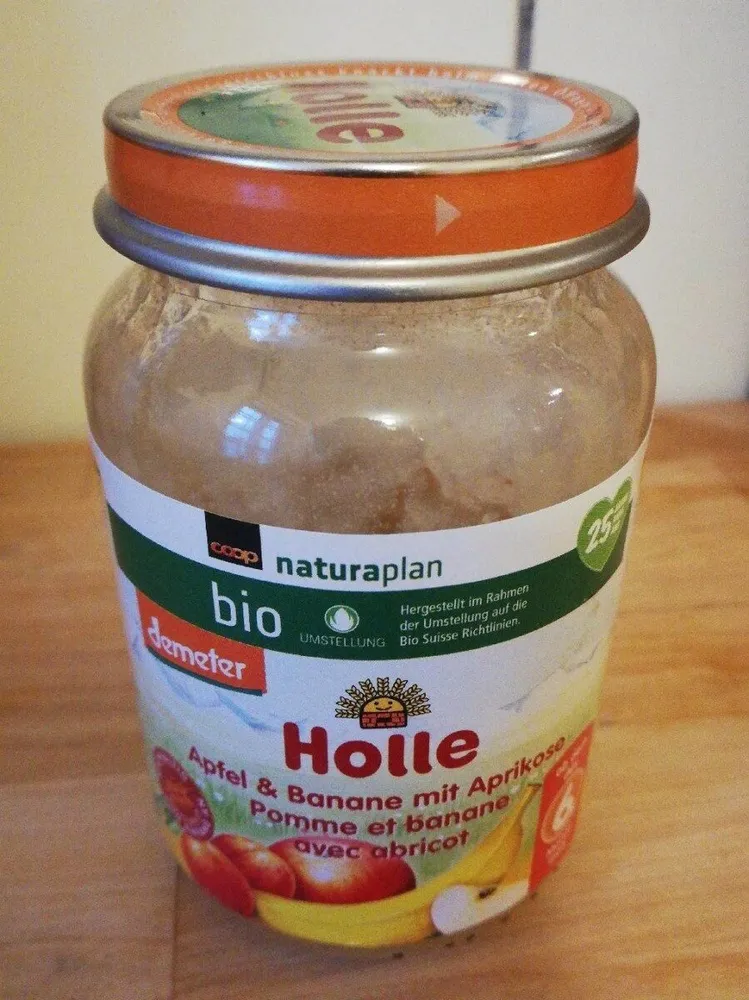 Compote pomme et banane avec abricot
