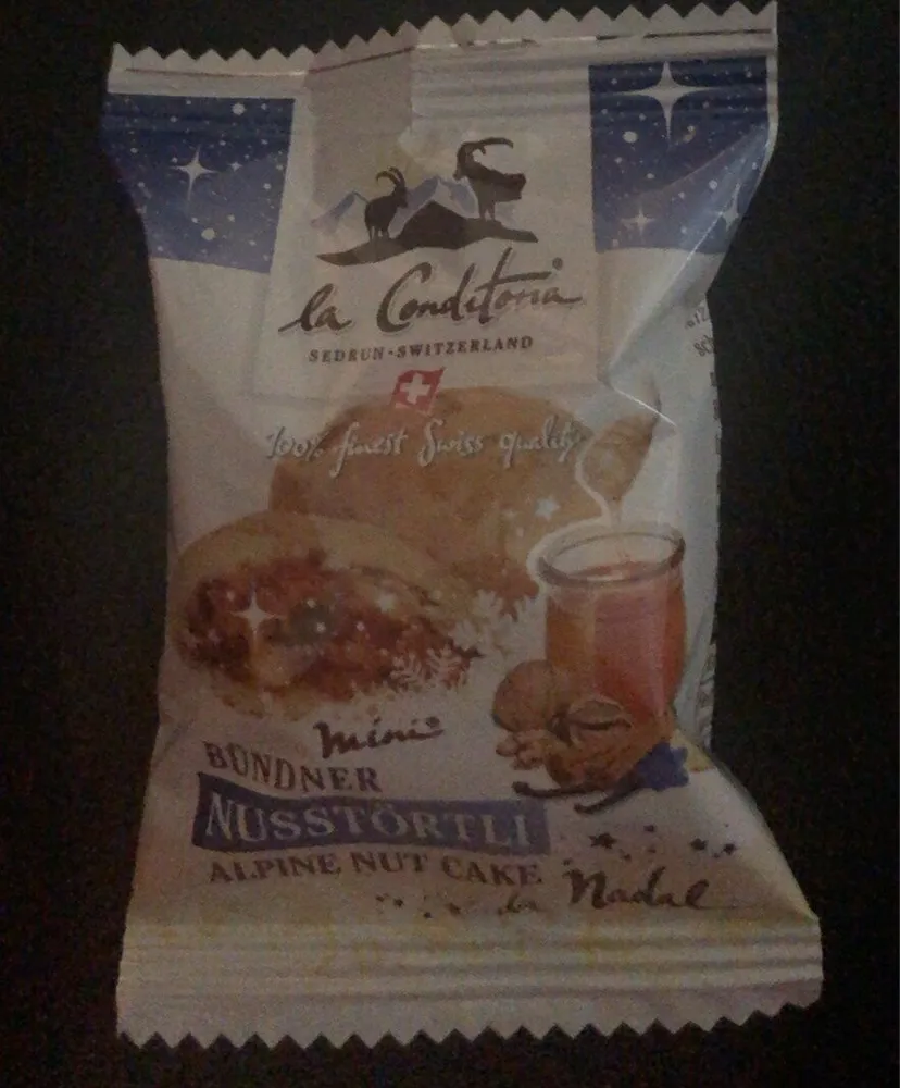 Nusstörtli alpine nut cake