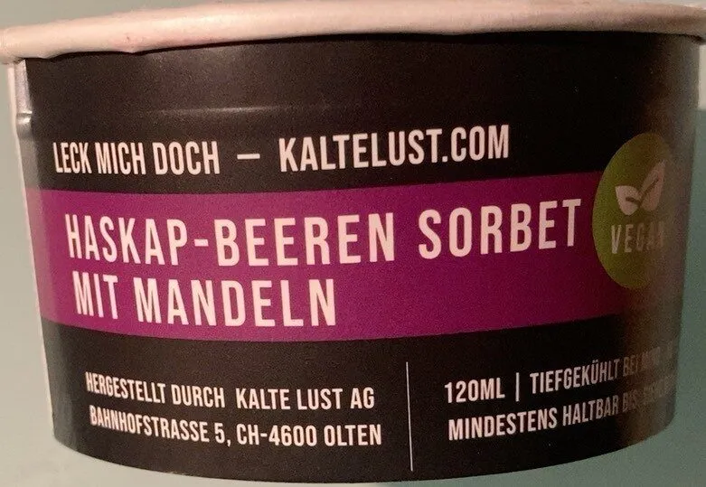 Haskap-Beeren Sorbet