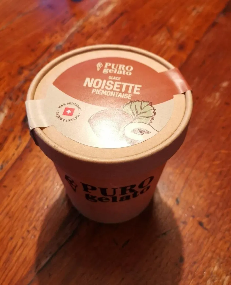 Glace noisette piémontaise