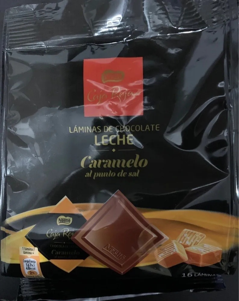 Laminas de chocolate con leche y caramelo al punto de sal