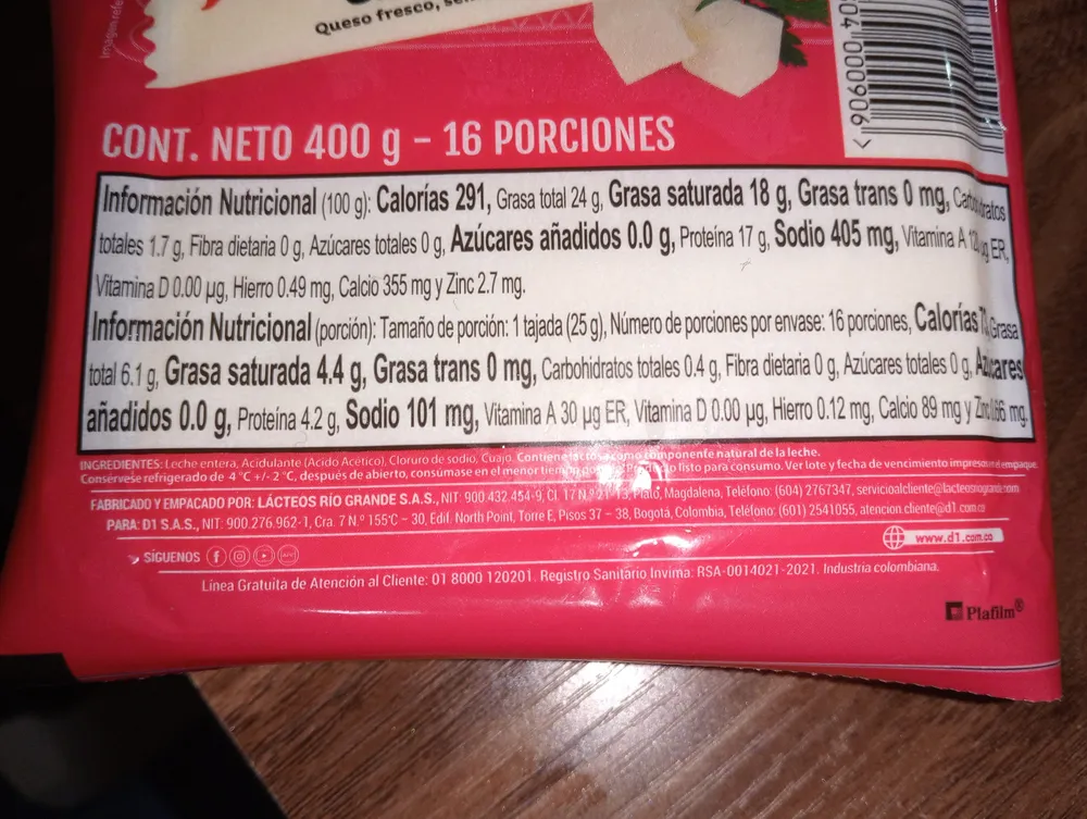 Queso mozzarella en bloque