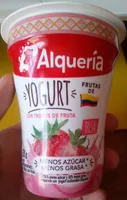 Yogurt Con Trozos de Fruta Fresa