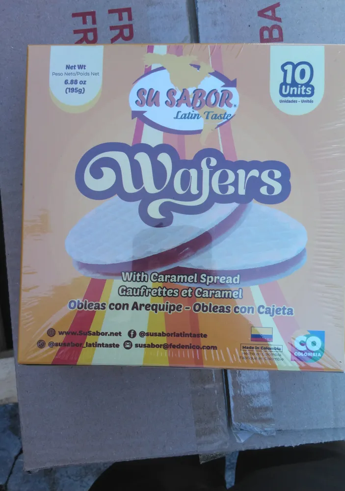 Wafers with caramel spread