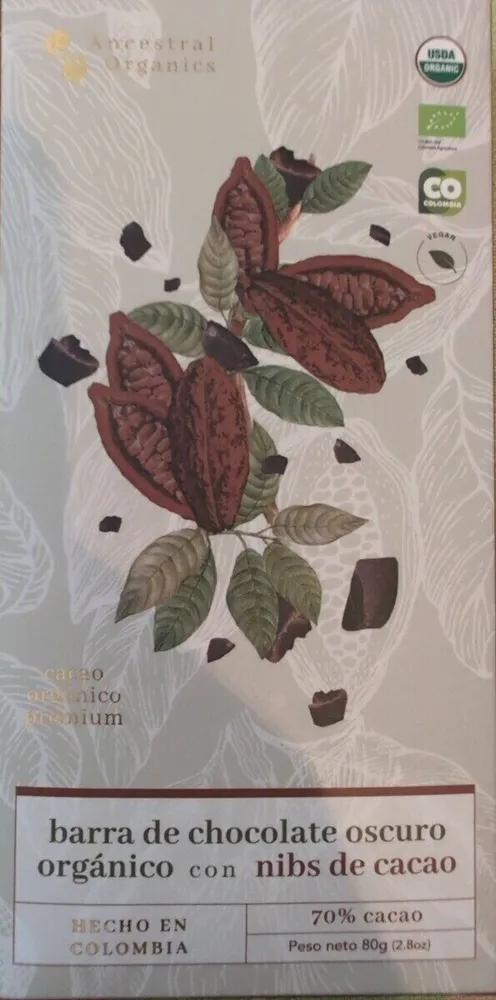 Barra de chocolate oscuro orgánico con nibs de cacao
