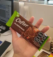 Chocolate cofler con almendras