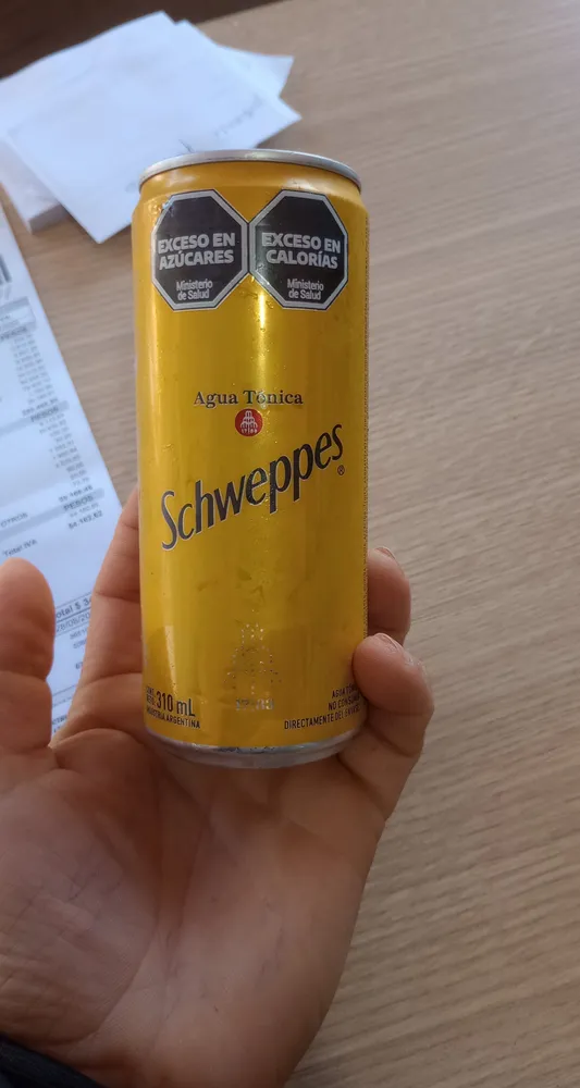 Schweppes tonica