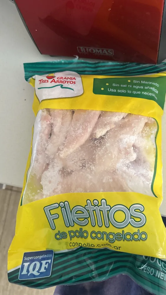 Filetitos de pollo congelado