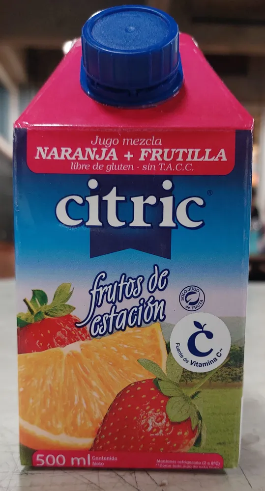 jugo de naranja + frutilla