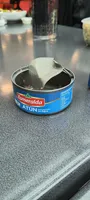 Atun desmenuzado en agua