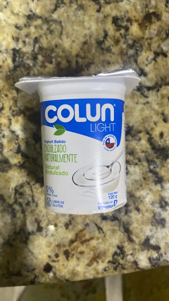 COLUN LIGHT Yoghurt Batido ENDULZADO NATURALMENTE Natural Endulzado