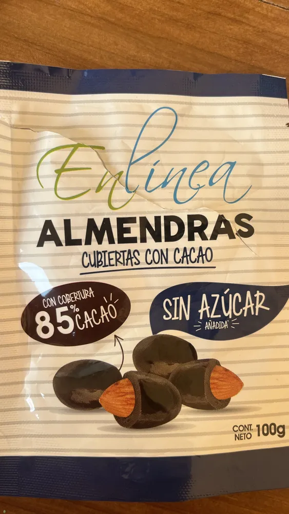 ALMENDRAS CUBIERTAS CON CACAO