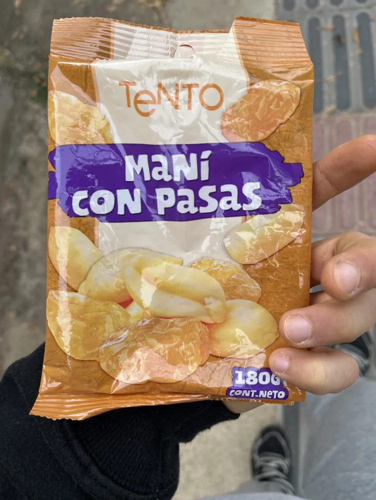 mani con pasas